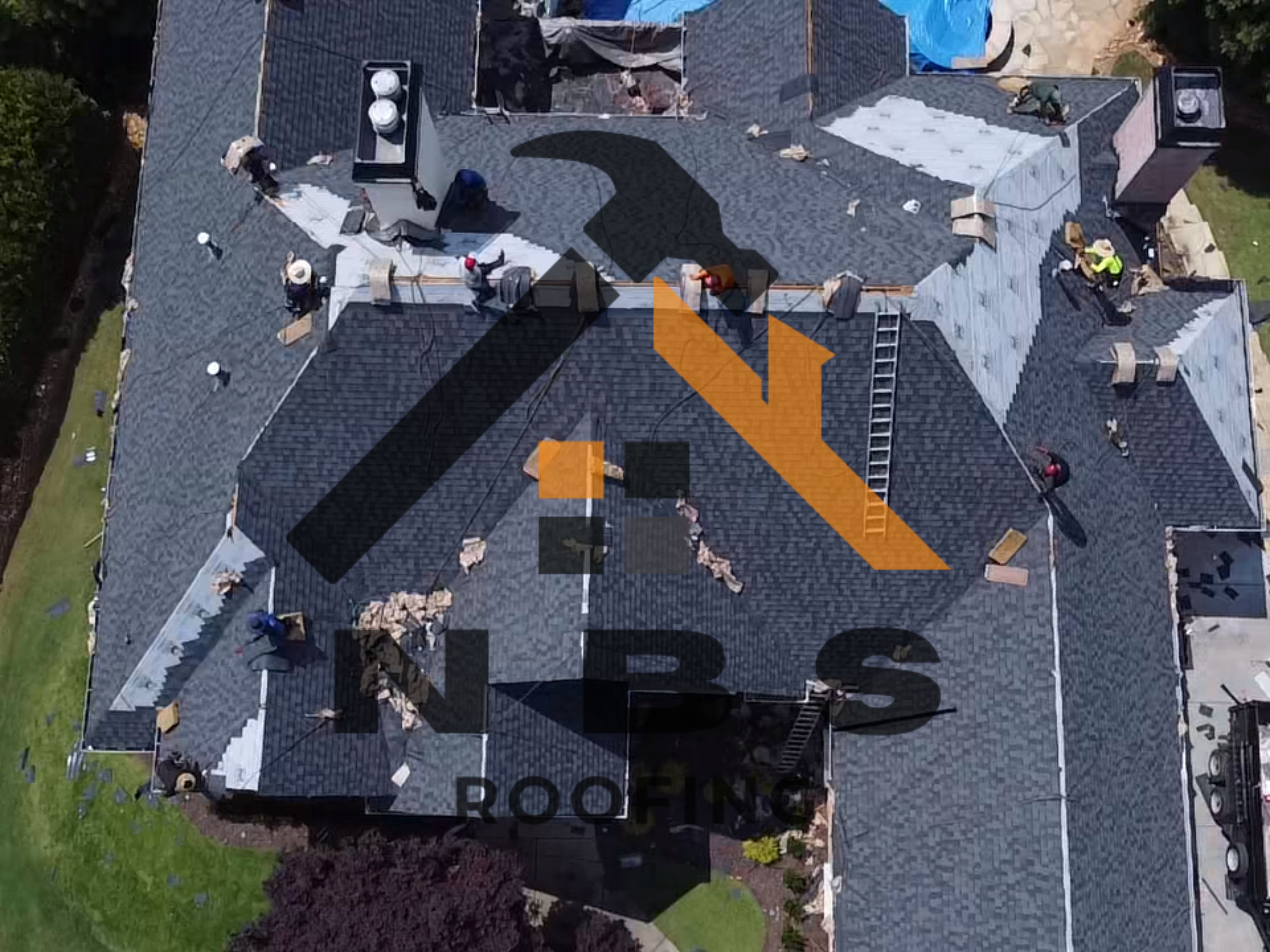 Dark grey roof aerial